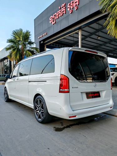 Mercedes​V250 2022 full option