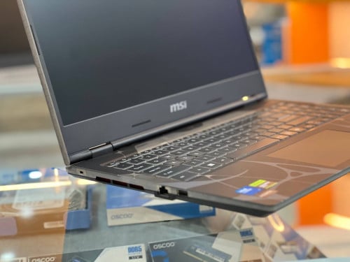 MSI Cyborg 15 B13WFKG