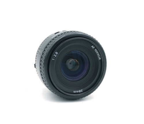 NIKON AF 28mm F/2.8