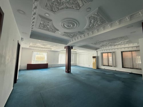 Office building for rent at Dounpenhโ๏ธ