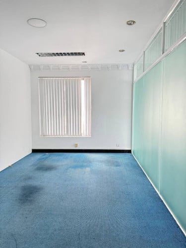 Office building for rent at Dounpenhโ๏ธ