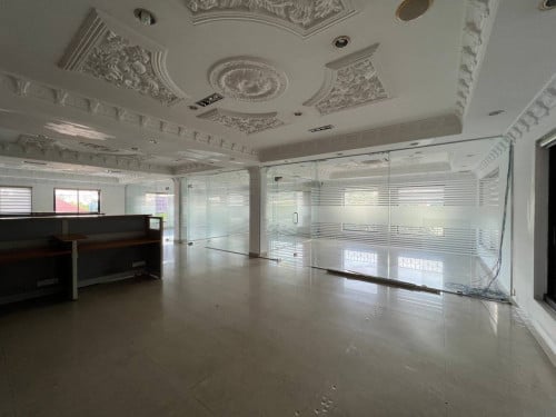 Office building for rent at Dounpenhโ๏ธ