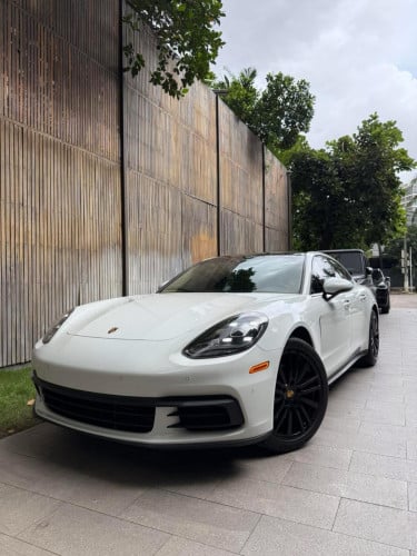 Porsche Panamera 2017 Full option