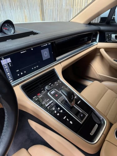 Porsche Panamera 2017 Full option