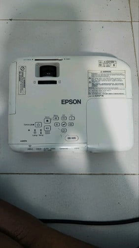 Projector EPSON EB-X05