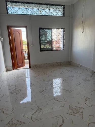Shop house for rent (good location)