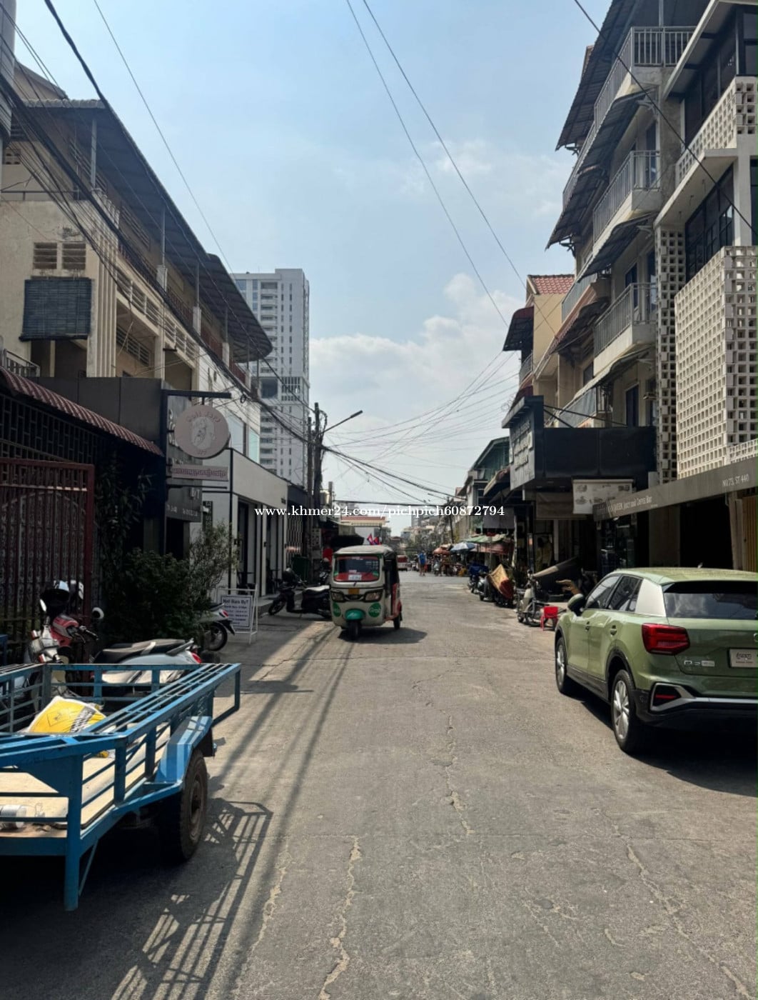 ផ្ទះកែងជាន់ក្រោម