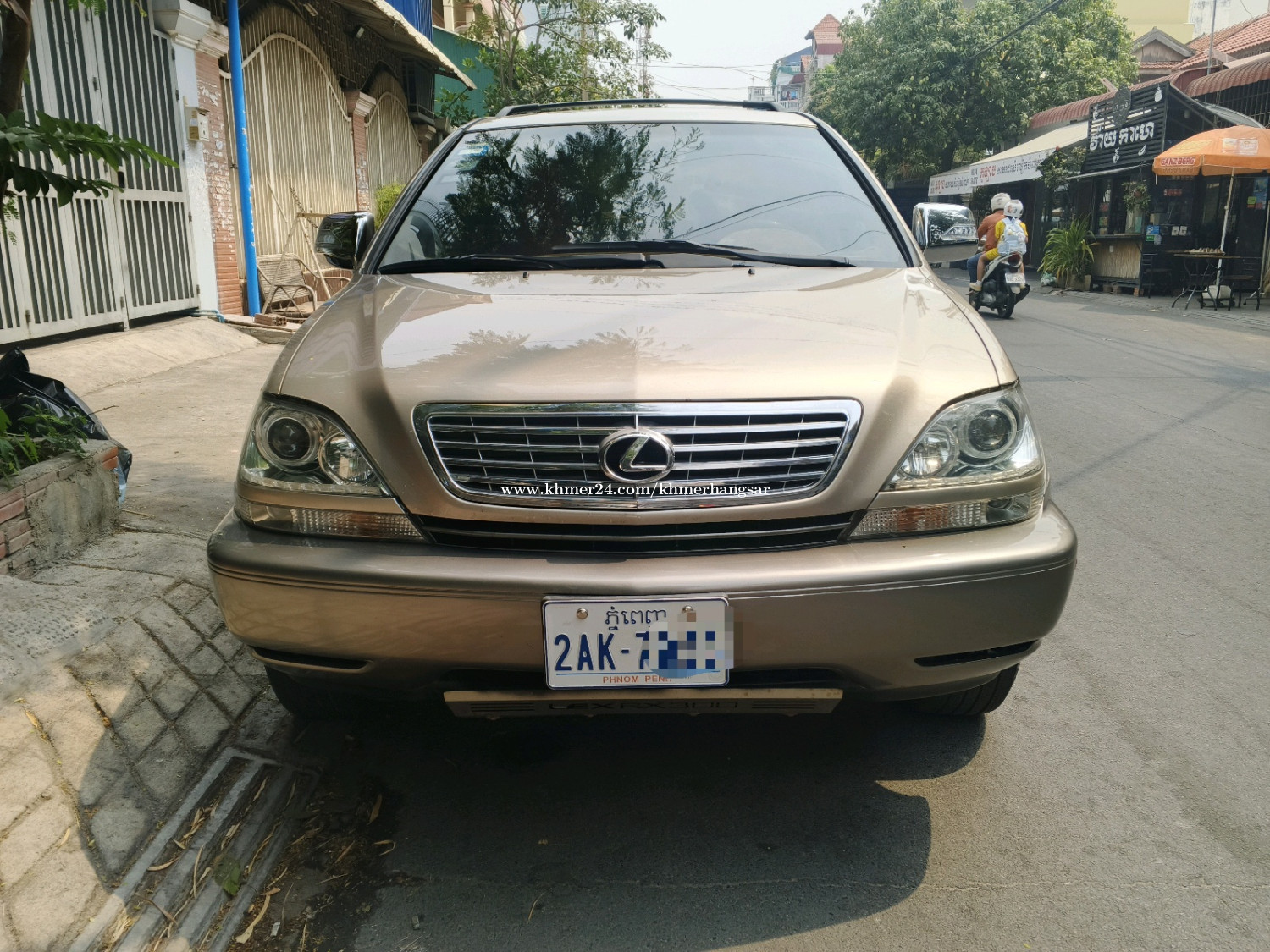 Lexus Rx300 ឆ្នាំ2000 ប៉ុង2 ហ្គាសទើបតែដាក់ឡានស្អាត price $9700.00 in ...