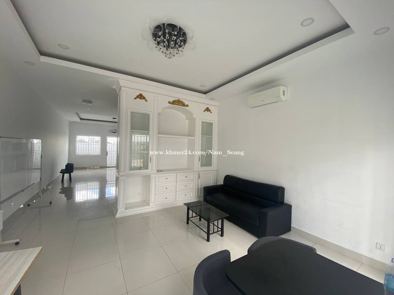 Link villa for rent ផ្ទះវិឡាកូនកាត់សម្រាប់ជួល ៥នាទីពីផ្សារពិភពថ្មីឈូកវ៉ា ២