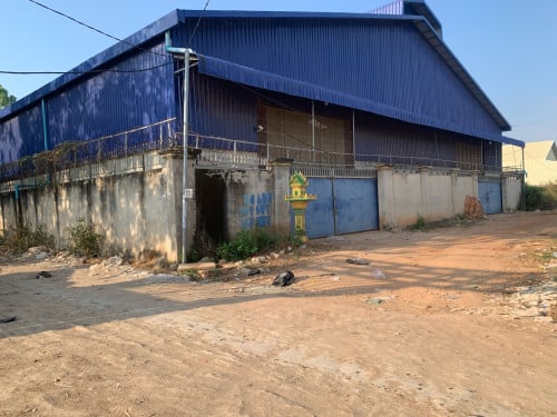 ឃ្លាំងកែង ជិតខុនដូ សែនសុខ