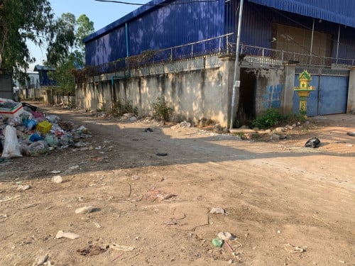 ឃ្លាំងកែង ជិតខុនដូ សែនសុខ