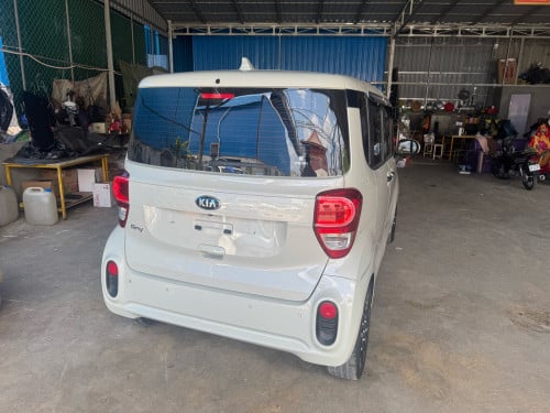 ជាប្រភេទឡានហ្វូលអប់សិនពេញ ទេីបនិងបេីកទូរ តំលៃចចារបាន