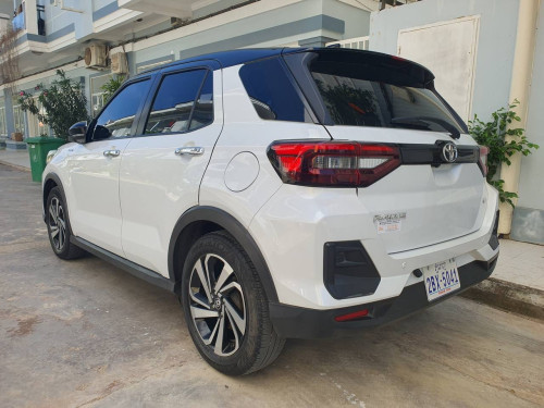 សេវាកម្ម ឡានជួល | DK Car Rental | Toyota Raize 2024