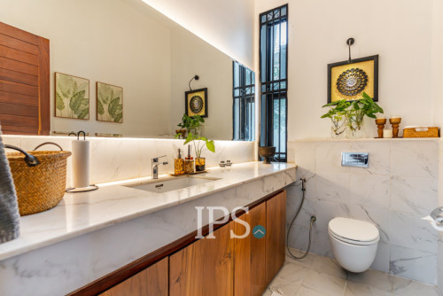 #FORSALE 11-Bedroom Building🍃✨-📍Teuk Thla, Phnom Penh