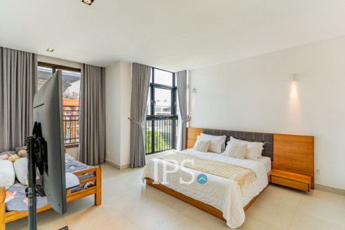 #FORSALE 11-Bedroom Building🍃✨-📍Teuk Thla, Phnom Penh