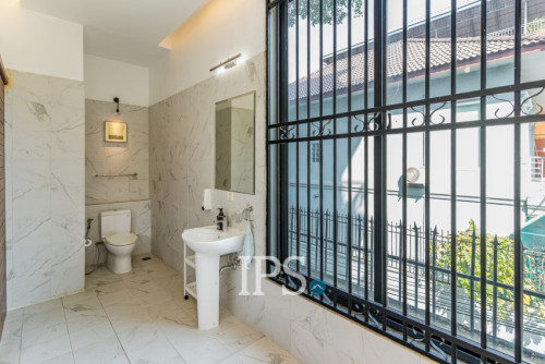 #FORSALE 11-Bedroom Building🍃✨-📍Teuk Thla, Phnom Penh
