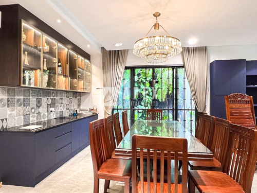 វីឡា សម្រាប់ជួល |Modern Villa For Rent at the woodland 60M