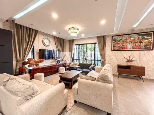 វីឡា សម្រាប់ជួល |Modern Villa For Rent at the woodland 60M