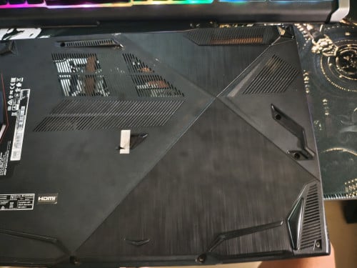 ចង់លក់ MSI Gs63 Thin 10SC របស់ប្រើផ្ទាល់ ភិនភាគ90%