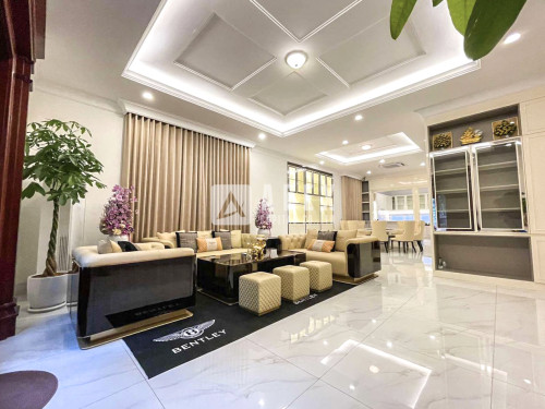 វីឡាទោល សម្រាប់ជួល | Single Villa For Rent at Peng Hout 60M