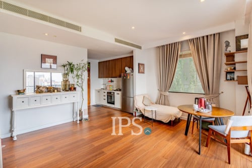 ❗️#URGENTSALE❗️Luxury 2 Bedroom Condo🌇 - 📍Embassy Central, BKK 1, Phnom Penh