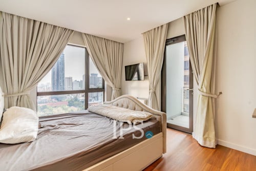 ❗️#URGENTSALE❗️Luxury 2 Bedroom Condo🌇 - 📍Embassy Central, BKK 1, Phnom Penh