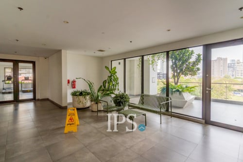 ❗️#URGENTSALE❗️Luxury 2 Bedroom Condo🌇 - 📍Embassy Central, BKK 1, Phnom Penh