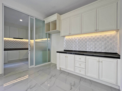 🏘 វីឡាភ្លោះ (Twin) ក្នុងបុរី ព្រីមលែន ត្រូវការលក់បន្ទាន់ខ្លាំង (កូដ: A01-000751)
