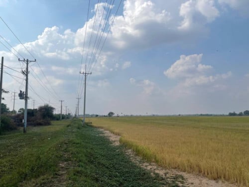 ๐ฆLand Available for Urgent Sale at a Special Price (Negotiable).