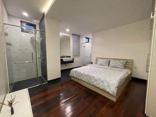 2 bedroom 800$ at Doun penh wat phnom