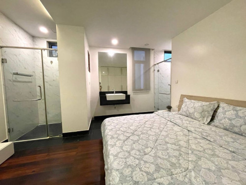 2 bedroom 800$ at Doun penh wat phnom