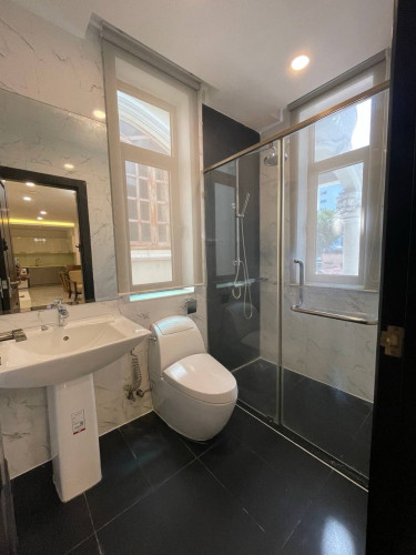 2 bedroom 800$ at Doun penh wat phnom