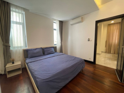 2 bedroom 800$ at Doun penh wat phnom