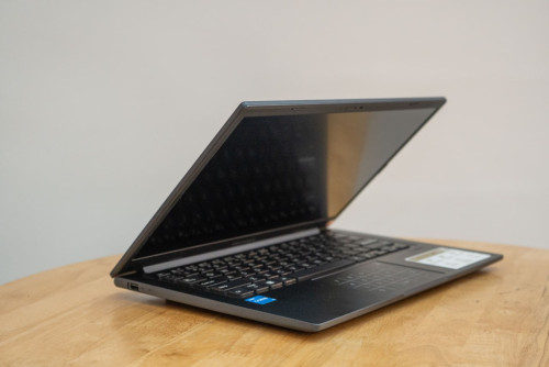 ASUS Vivobook X1404VA