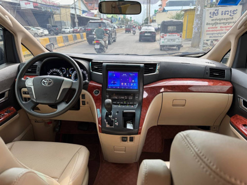 Deluxe Car Fore Rent