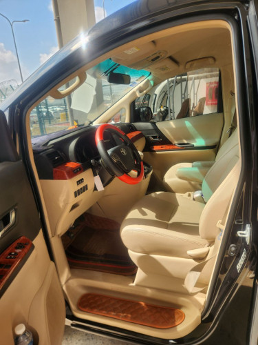 Deluxe Car Fore Rent