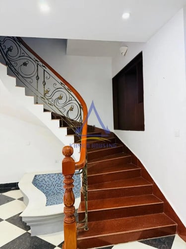 House 3 bedrooms for rent in Chrouy Changvar