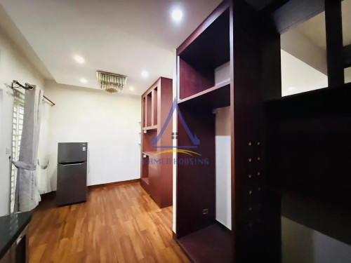 House 3 bedrooms for rent in Chrouy Changvar