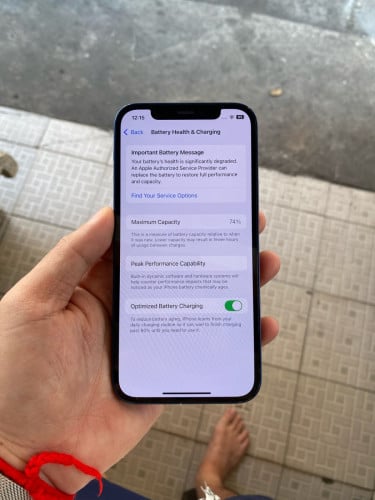 iPhone 12 64G មានស្កេន អេក្រង់ហ្សុីន