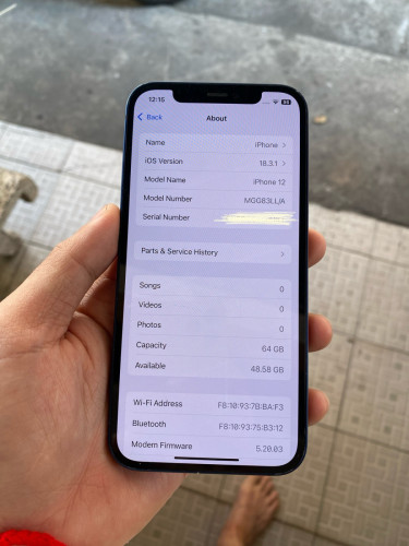 iPhone 12 64G មានស្កេន អេក្រង់ហ្សុីន