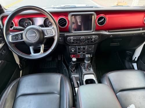 Jeep Rubicon 021 full option ឡានក្រុមហ៊ុន ប្រើបាន 28000 km ថ្នាំអត់បាញ់