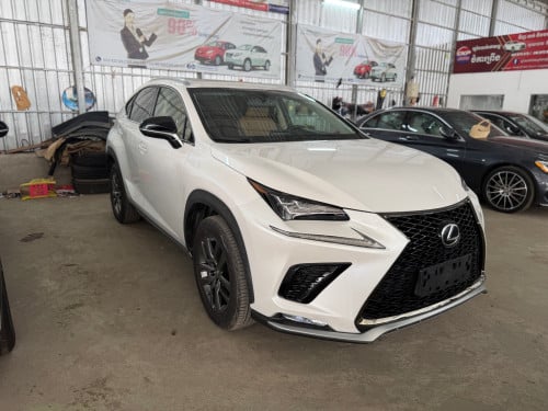 Lexus Nx200t 2016 ប៉ុង1 ឡើង F-Sport 2018 បាញ់ថ្ពាល់ឆ្វេង១
