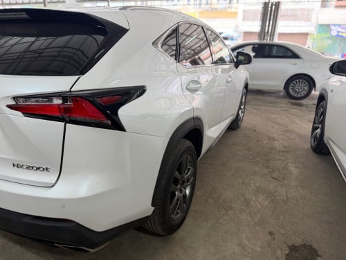 Lexus Nx200t 2016 ប៉ុង1 ឡើង F-Sport 2018 បាញ់ថ្ពាល់ឆ្វេង១