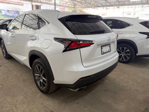 Lexus Nx200t 2016 ប៉ុង1 ឡើង F-Sport 2018 បាញ់ថ្ពាល់ឆ្វេង១