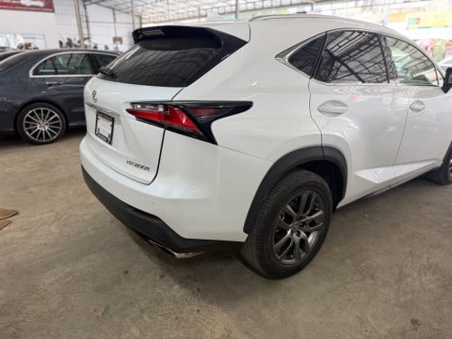 Lexus Nx200t 2016 ប៉ុង1 ឡើង F-Sport 2018 បាញ់ថ្ពាល់ឆ្វេង១