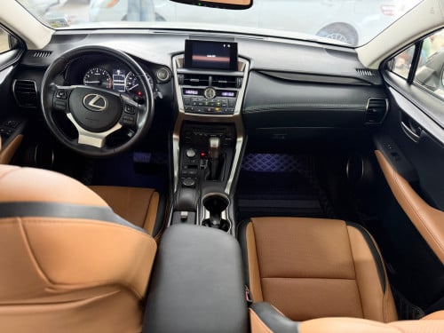 Lexus Nx200t 2016 ប៉ុង1 ឡើង F-Sport 2018 បាញ់ថ្ពាល់ឆ្វេង១