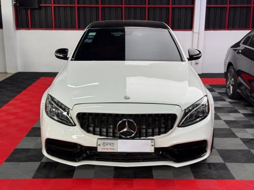 MERCEDES C300 2015 AMG