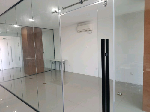 Office $700/month with furniture for lease in Toul Kork