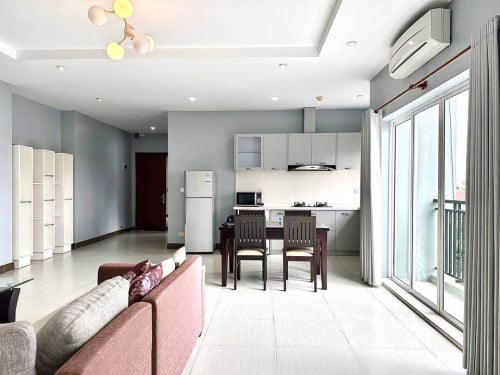 SPECIOUS TWO BEDROOM FOR RENT-PHSAR DERM THKOV🍀