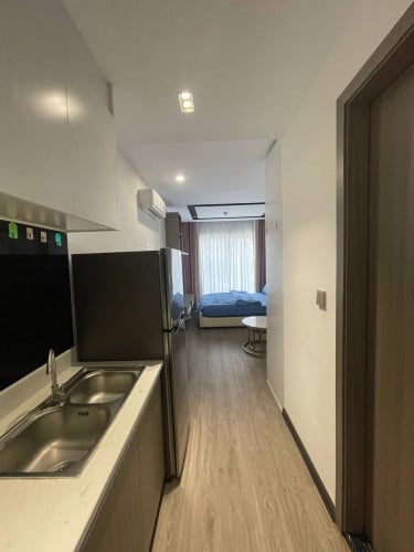 Studio 300$